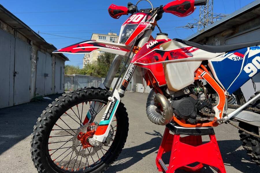 Gr8 300 2t enduro. Henjian 300 2t.